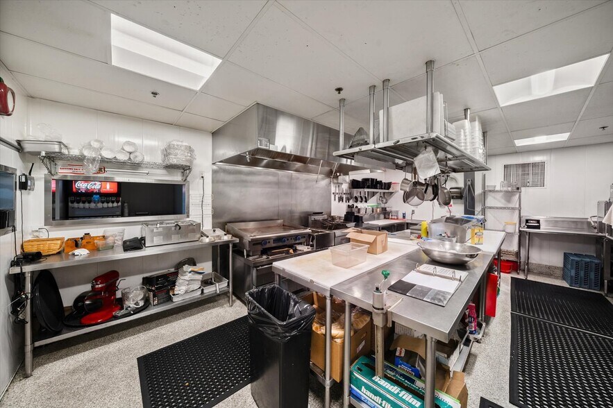 More Photos Of 2204 N Madson Rd, Liberty Lake Restaurant For Sale