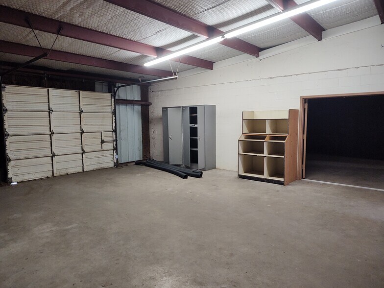 More Photos Of 1703 Blue Bell Rd., Brenham Warehouse For Sale