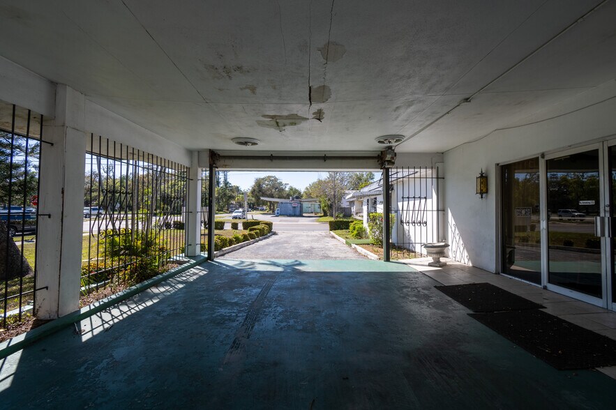 More Photos Of 1940 Dr Martin Luther King Jr St S, Saint Petersburg Specialty For Sale