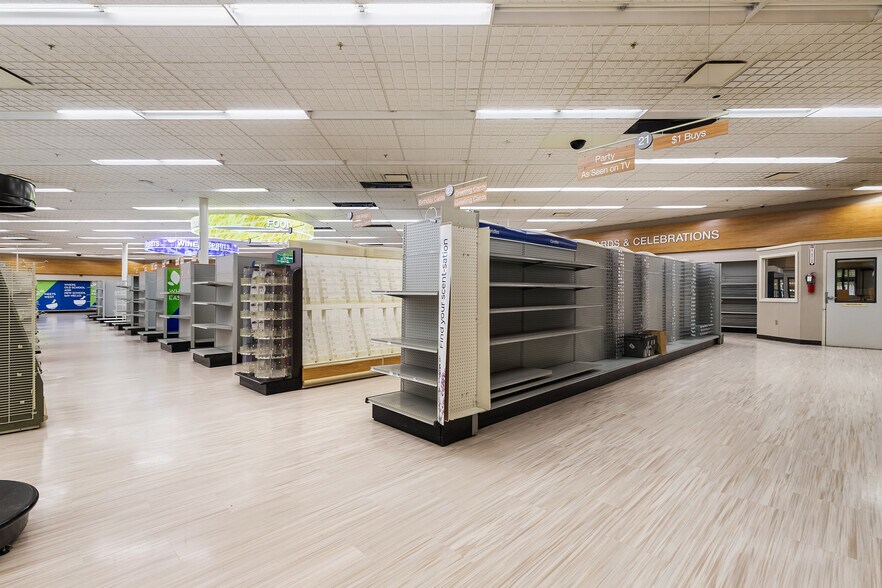 More Photos Of 3227 Northwest Ave, Bellingham Drugstore For Lease