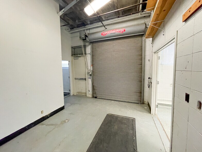 More Photos Of 5431 Arnold Ave, Mcclellan Warehouse For Lease