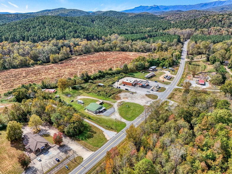 More Photos Of 4033 Geer Hwy, Cleveland General Retail For Sale