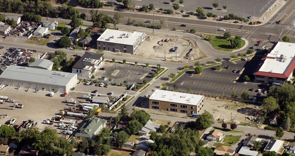 More Photos Of 5343 S Woodrow St, Murray Medical For Lease