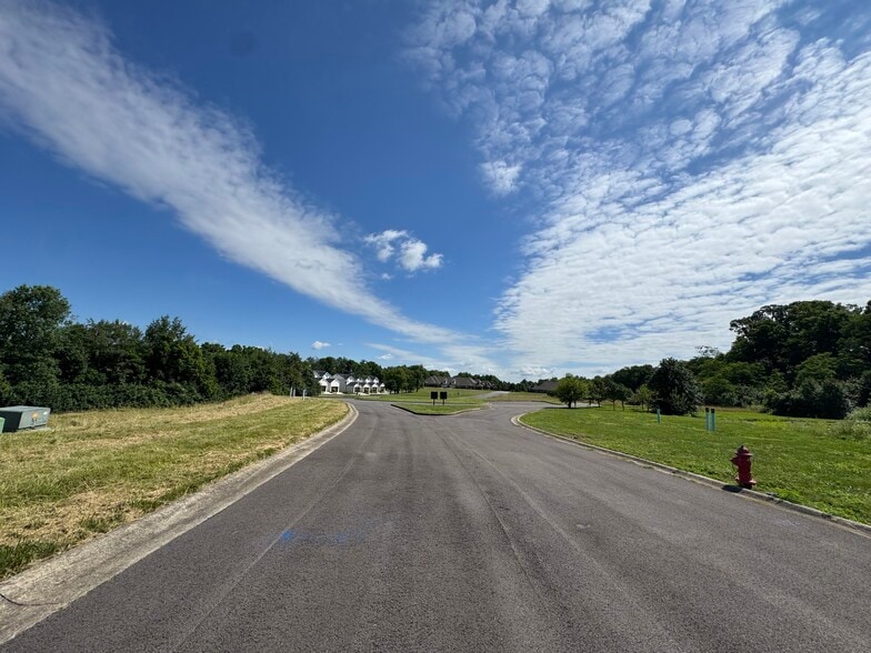 More Photos Of Sugartree Lane, Versailles Land For Sale