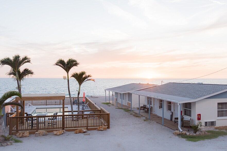 More Photos Of 8520 Manasota Key Rd, Englewood Hotel For Sale