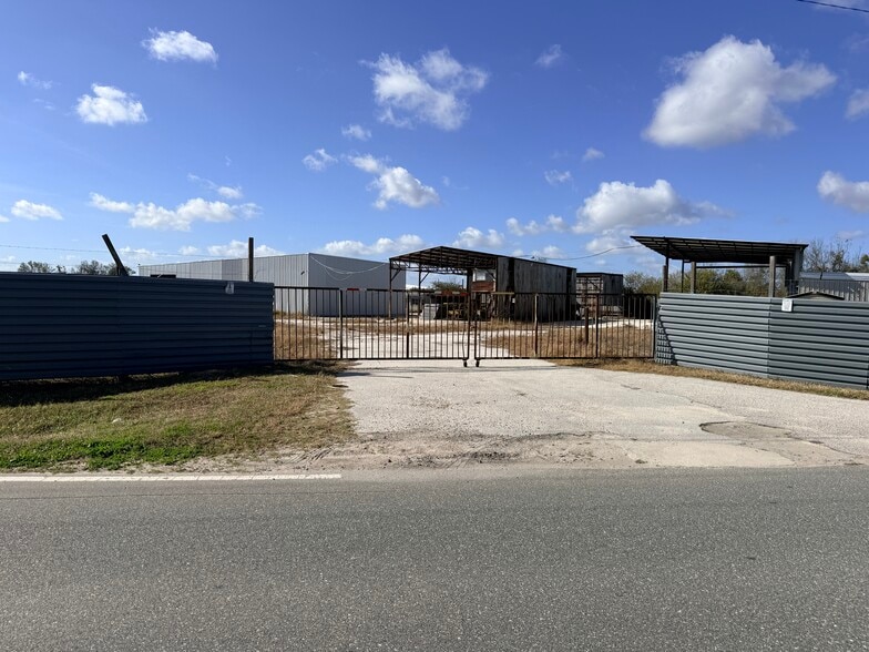 Primary Photo Of 4403 Business Ln, Plant City Land For Lease