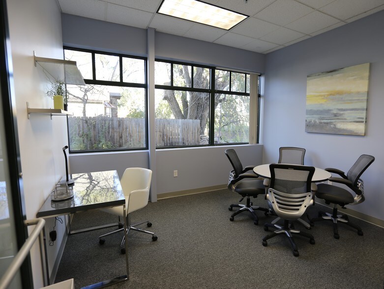 More Photos Of 651 Garrison St, Lakewood Office For Lease