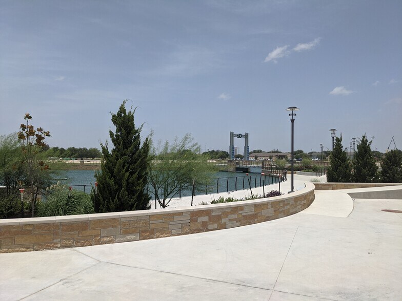 More Photos Of Highway 79, Hutto Unknown For Lease