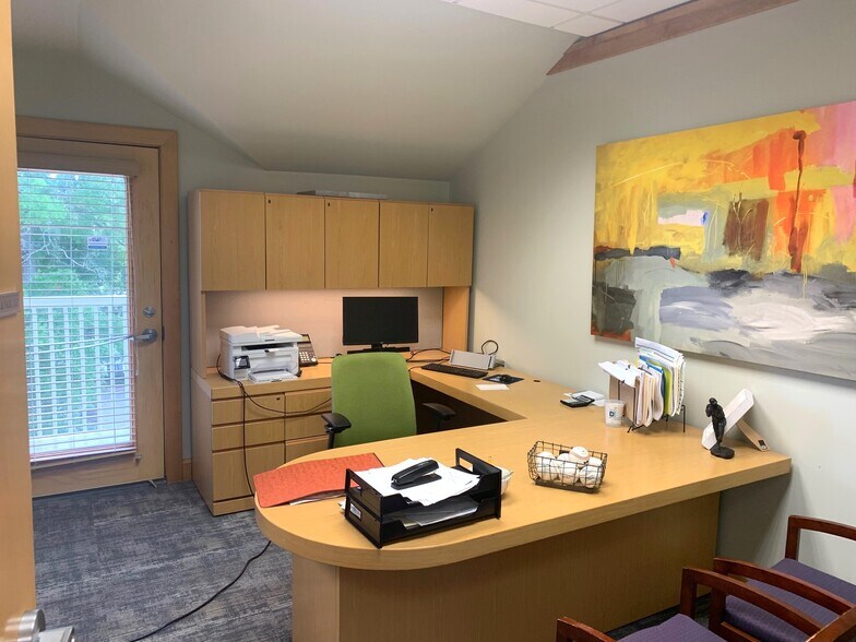 More Photos Of 2018 Eastwood Rd, Wilmington Office For Lease