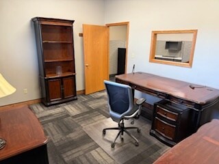 More Photos Of 220 4th Ave, Rochelle Warehouse For Lease
