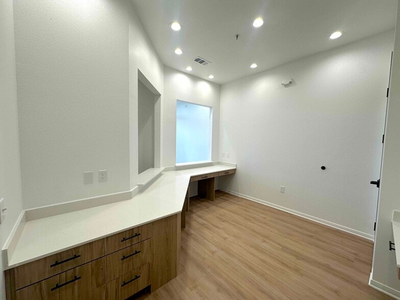 More Photos Of 3925 S Preston Rd, Celina Medical For Sale