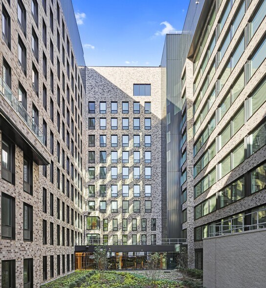 More Photos Of 555 E St SW, Washington Apartments For Lease