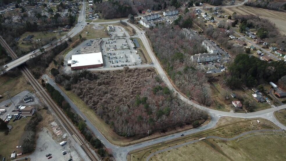 Primary Photo Of 20801 Woodpecker Rd, South Chesterfield Land For Sale