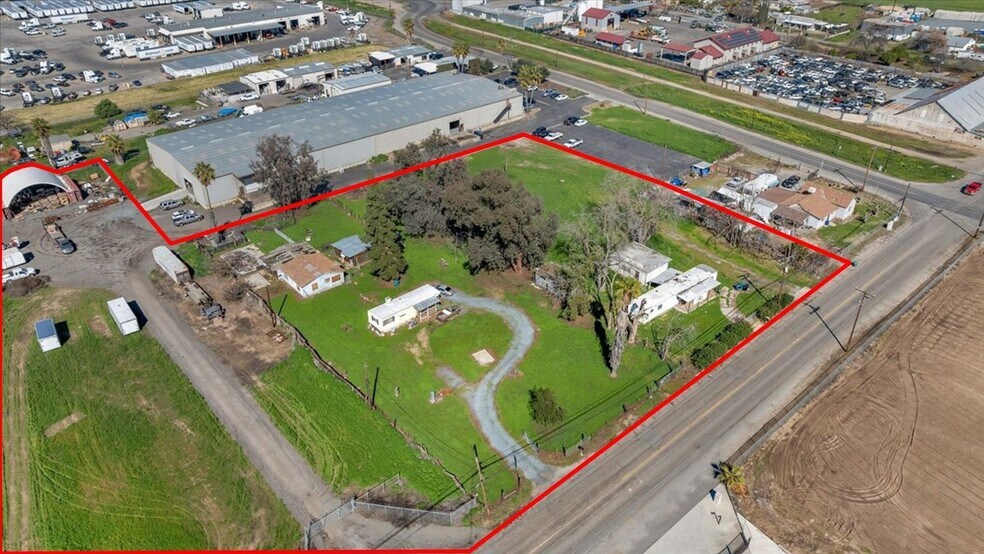 More Photos Of 1341 Main Street, Porterville Land For Sale