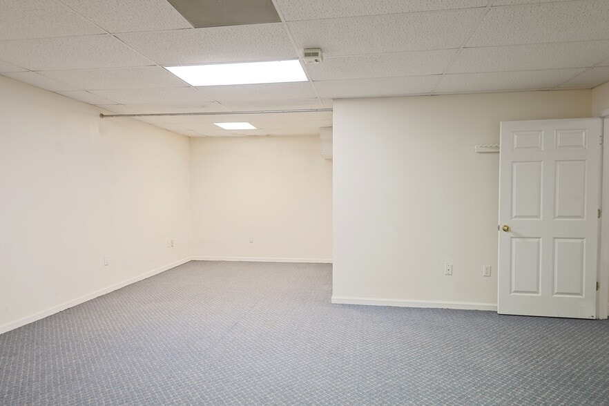 More Photos Of 10674 Wall Triana Hwy, Toney Hospitality For Sale