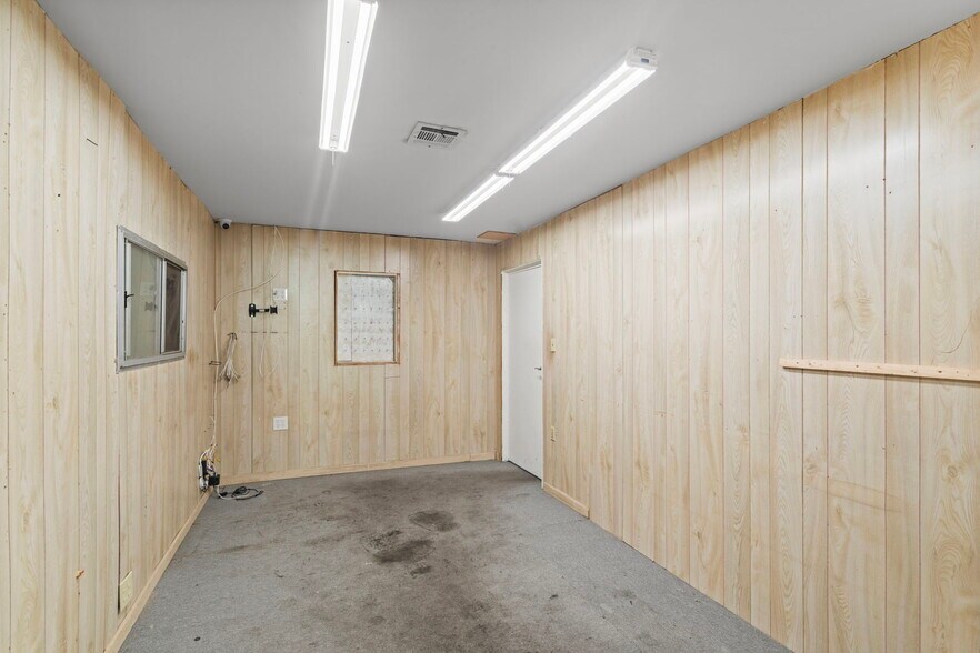 More Photos Of 4260 W Artesia Ave, Fullerton Warehouse For Sale