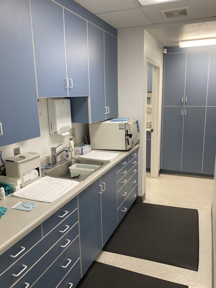 More Photos Of 9233 S Redwood Rd, West Jordan Medical For Lease