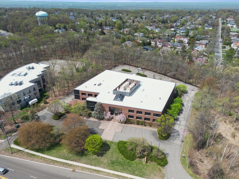 More Photos Of 1000 Sylvan Ave, Englewood Cliffs Office For Sale