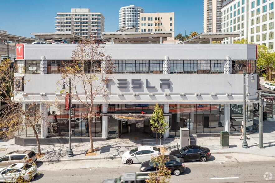 More Photos Of 999 Van Ness Ave, San Francisco Parking Garage For Lease