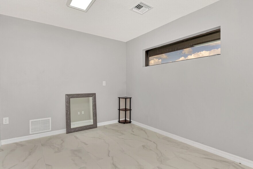 More Photos Of 12749 Tamiami Trl S, North Port Medical For Sale