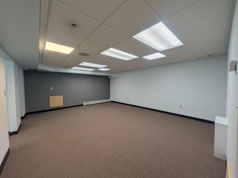 More Photos Of 3 Tremont St, Claremont Office For Lease