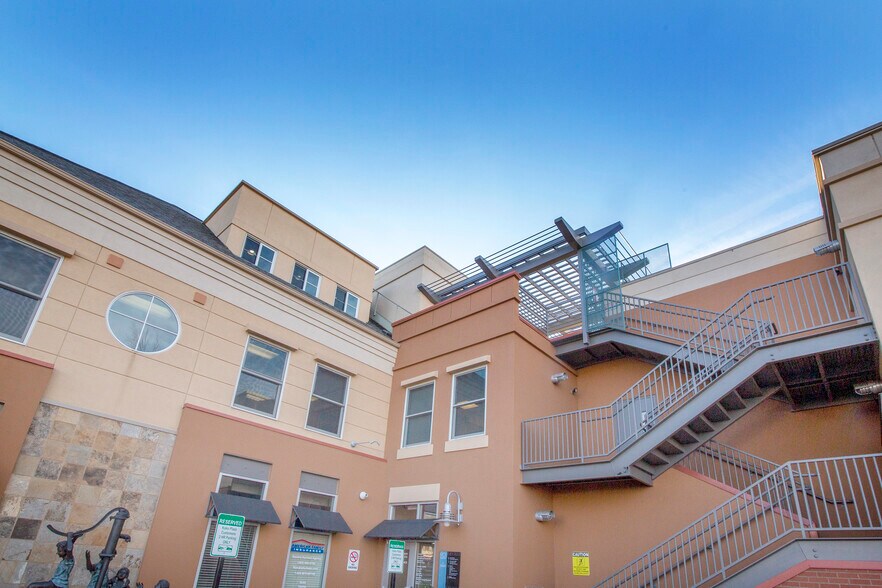 More Photos Of 901 Front St, Louisville Office For Sale