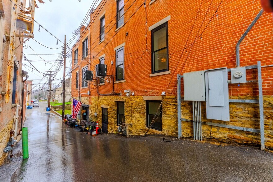 More Photos Of 144 S Wabash St, Wabash Office For Sale