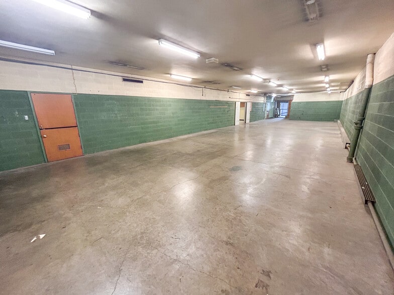 More Photos Of 2800 Gilbert Ave, Cincinnati Office For Sale