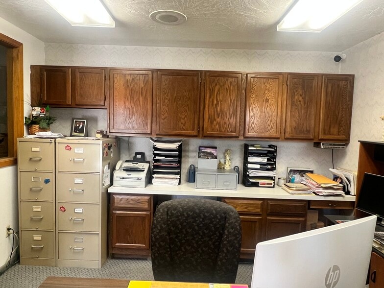 More Photos Of 200 3rd Ave E, Twin Falls Office For Sale