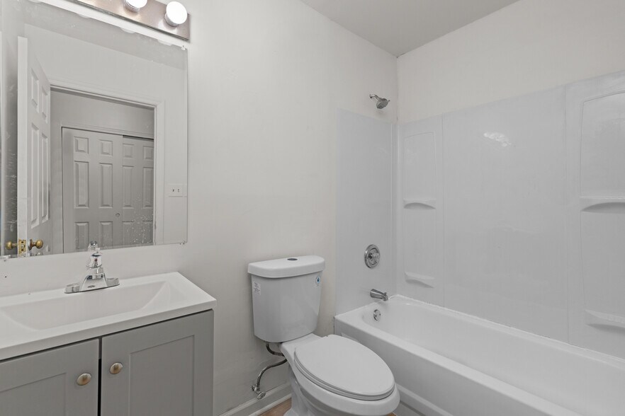 More Photos Of 1936-1956 Benton St, Saint Louis Apartments For Sale