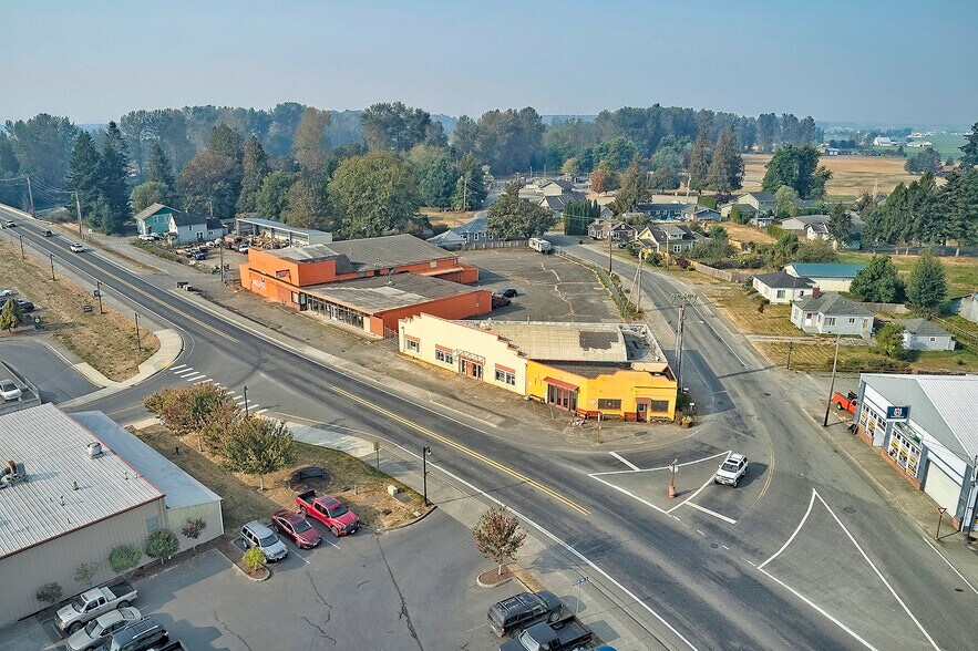 More Photos Of 102 Everson Rd, Everson Storefront For Sale