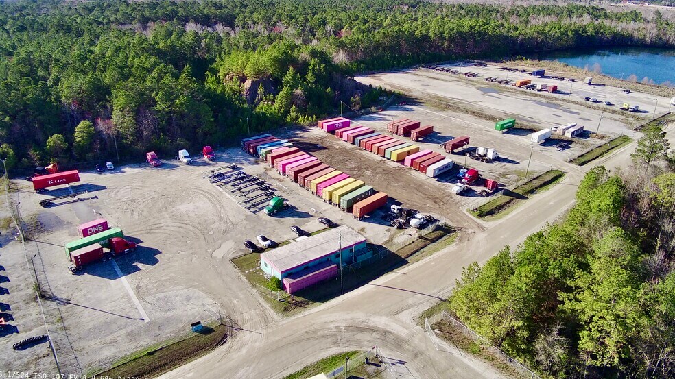 More Photos Of 270 DeMott Dr, Bloomingdale Land For Lease