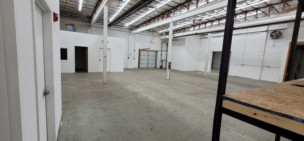 More Photos Of 98-114 N Ward St, New Brunswick Warehouse For Lease