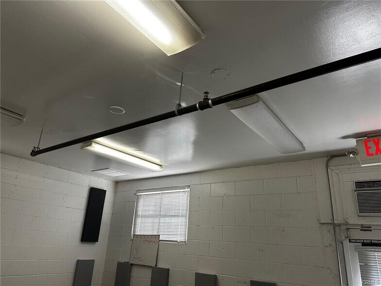More Photos Of 2812 Hegan Ln, Chico Light Distribution For Sale