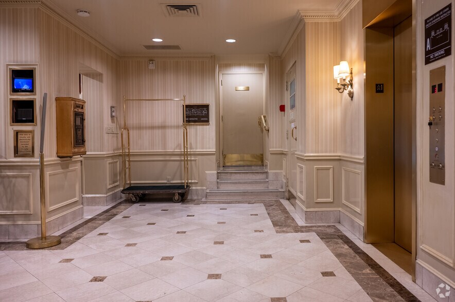 More Photos Of 332-350 W 57th St, New York Apartments For Sale