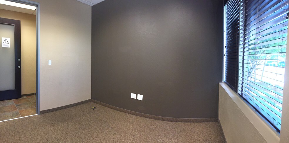 More Photos Of 333 N Dobson Rd, Chandler Office For Sale