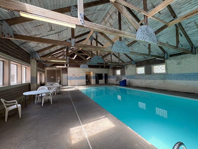 More Photos Of 245 N Jefferson St, Nashville Hotel For Sale