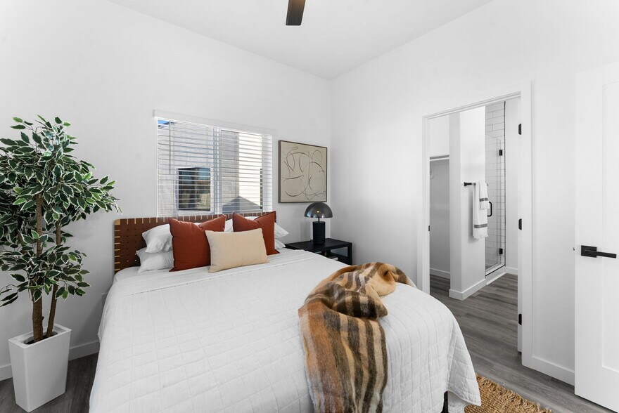 More Photos Of 8353 Ivory Coast Dr, San Diego Multifamily For Sale