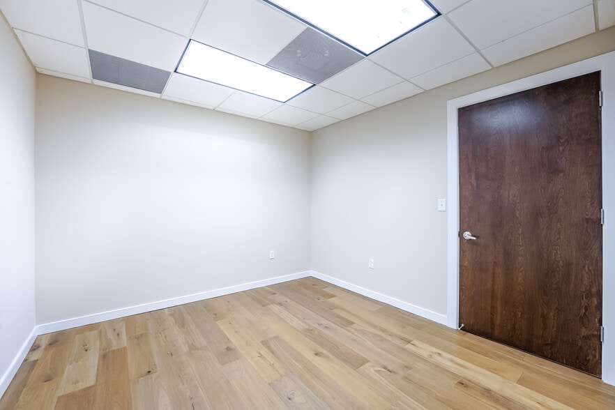 More Photos Of 399 NW 2nd Ave, Boca Raton Office For Lease
