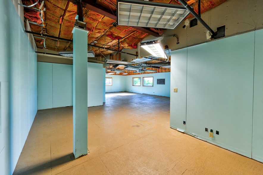 More Photos Of 1259 Lake Plaza Dr, Colorado Springs Medical For Lease