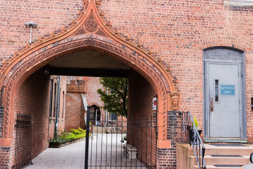 More Photos Of 760 Main St, Waltham Office For Lease