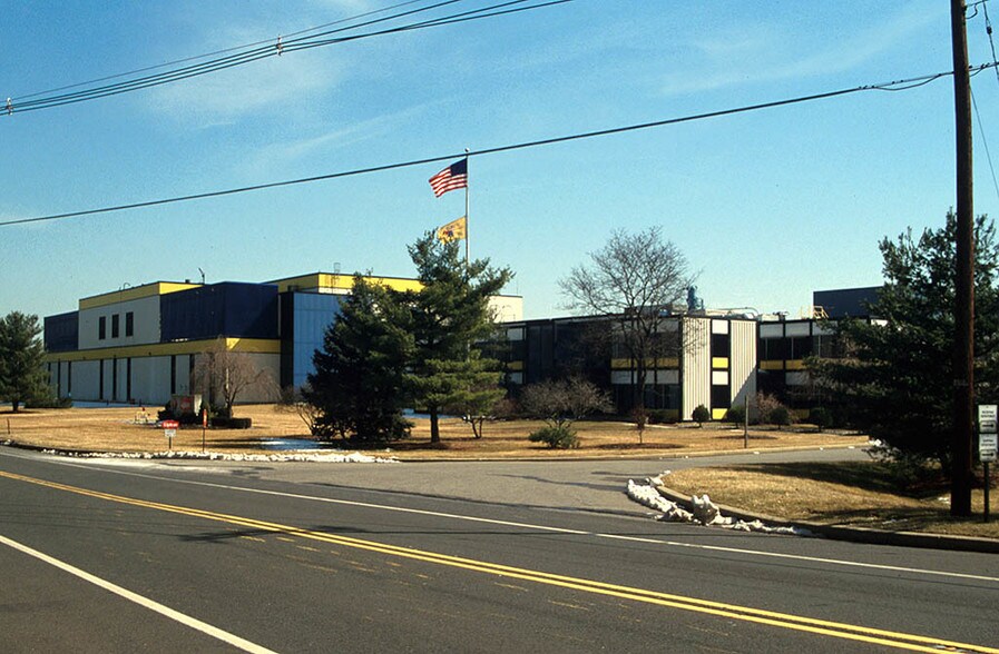 More Photos Of 1200 County Road 523, Flemington Manufacturing For Lease