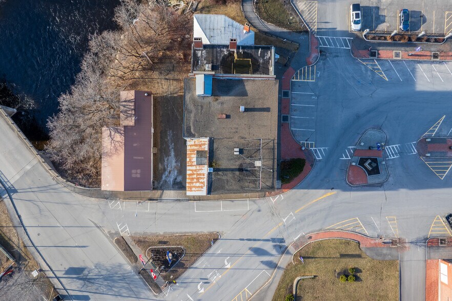 More Photos Of 4 Market Sq, Houlton Office For Sale