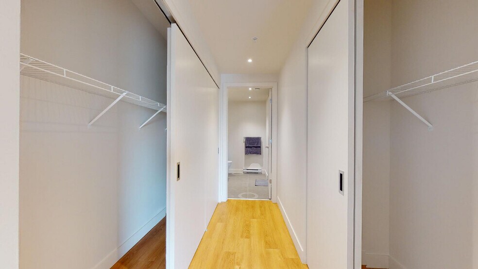 More Photos Of 8405 Pl Saint-Charles, Brossard Apartments For Lease