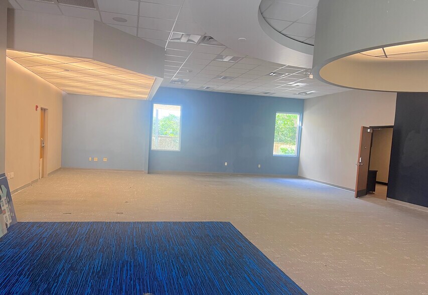 More Photos Of 4931 S Military Trl, Green Acres Bank For Sale
