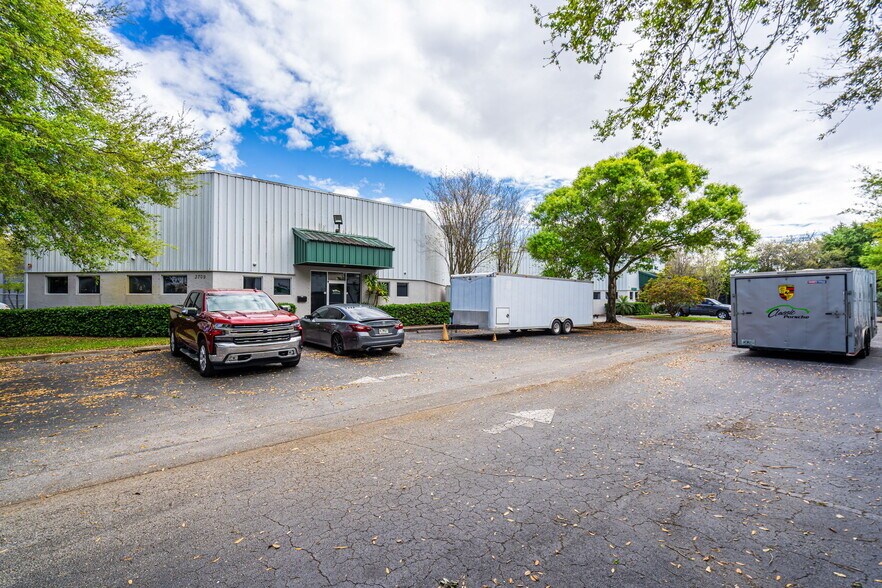 More Photos Of 3709 Interstate Park Rd S, Riviera Beach Light Manufacturing For Sale