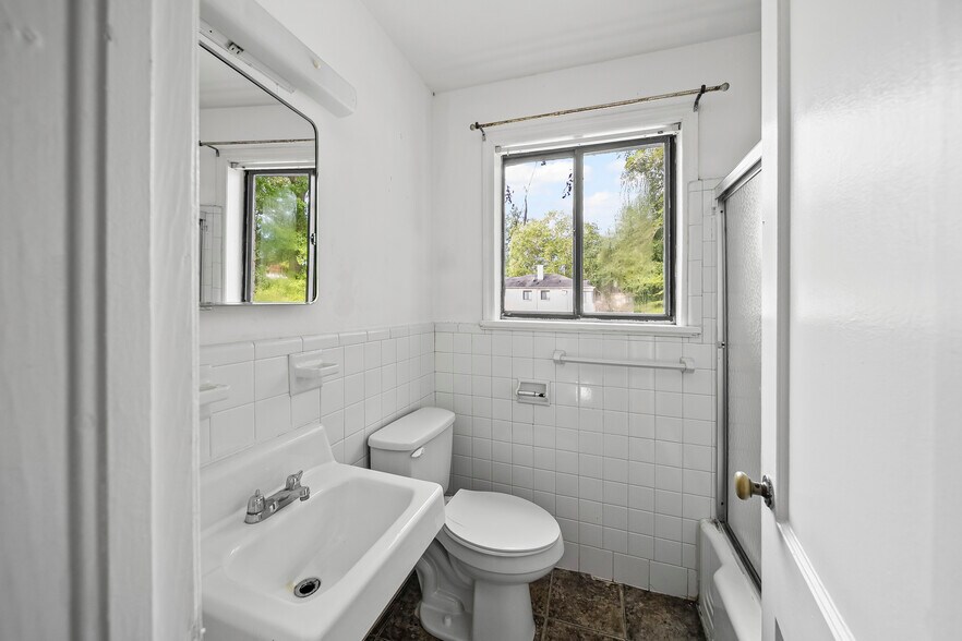 More Photos Of 206 Laurens St, Camden Apartments For Sale