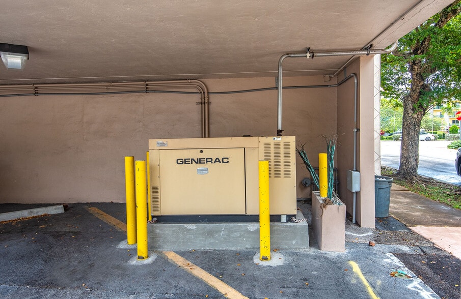 More Photos Of 1120 E Ponce De Leon Blvd, Coral Gables Office For Sale