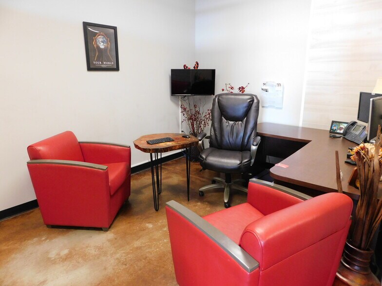 More Photos Of 9360 90th Ave, Sebastian General Retail For Lease