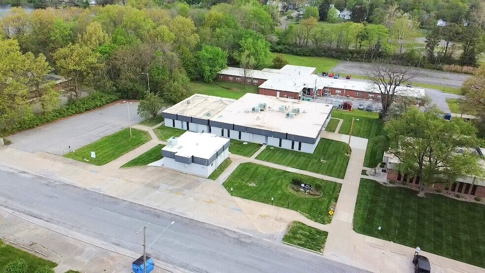 Primary Photo Of 1708 Jefferson Ave, Mount Vernon Office For Sale